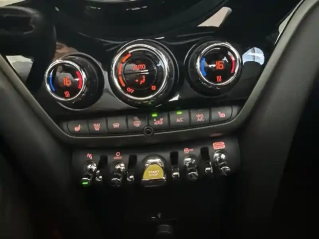 Mini Countryman cooper se 125ch + 95ch edition premium plus all4 bva6 — photo 12