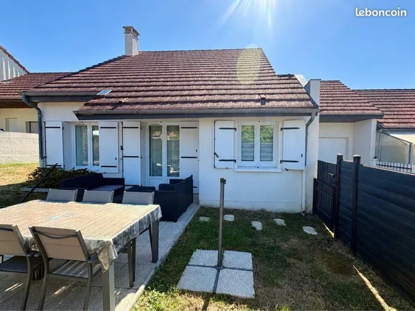 Maison de plain-pied 3 chambres avec jardin et garage - Aucun travaux à prévoir - Treban