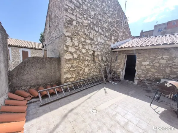 Bel appartement T2 avec terrasse et garage