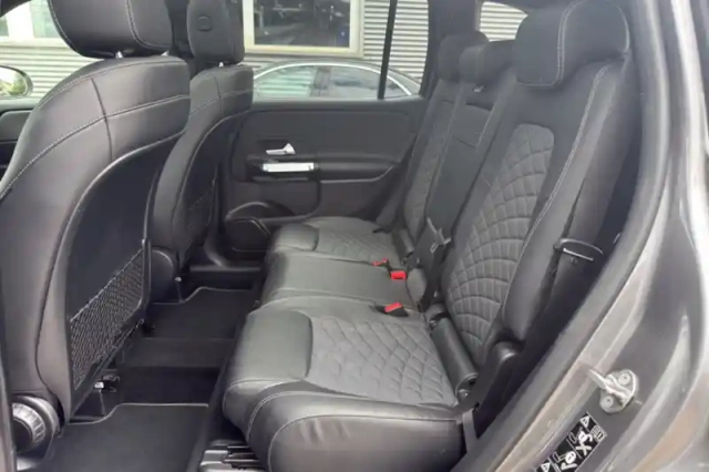 Mercedes Glb 200 7g-dct — photo 11