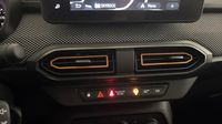 Dacia Sandero 1.0 TCe 90ch Stepway Confort -22 — photo 26