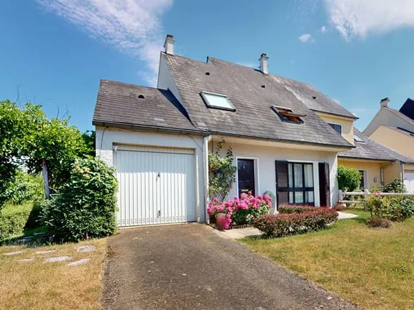Maison 5 pièces à DOURDAN, quartier calme, à 5 min à pied du centre-ville
