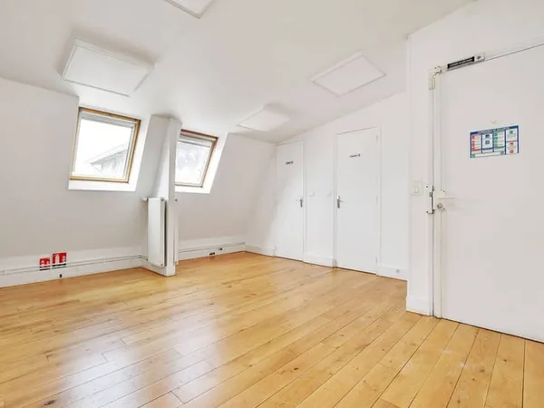 Bureaux 88 m²