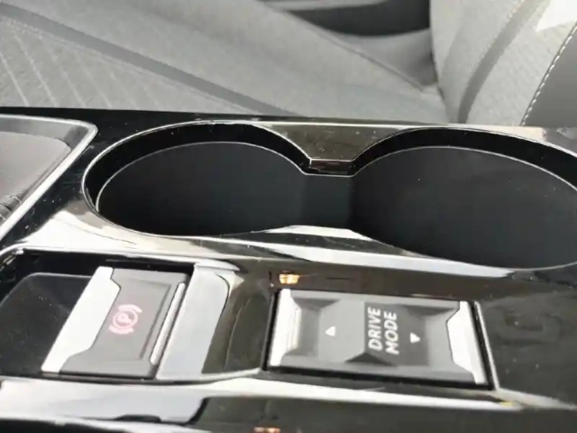 Peugeot 208 puretech 100 s&amp;s bvm6 — photo 25