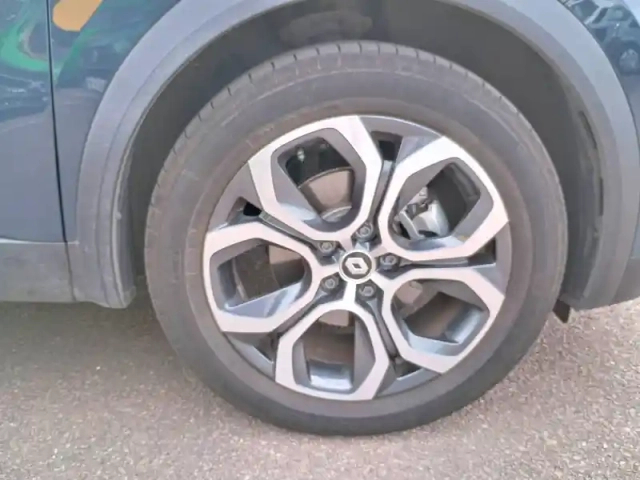 Renault Captur e-tech plug-in 160 - 21 — photo 15