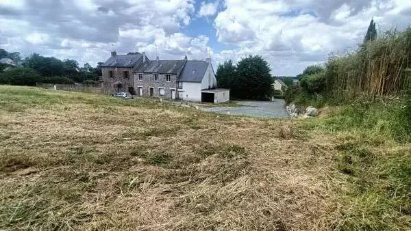 Terrain 387 m²