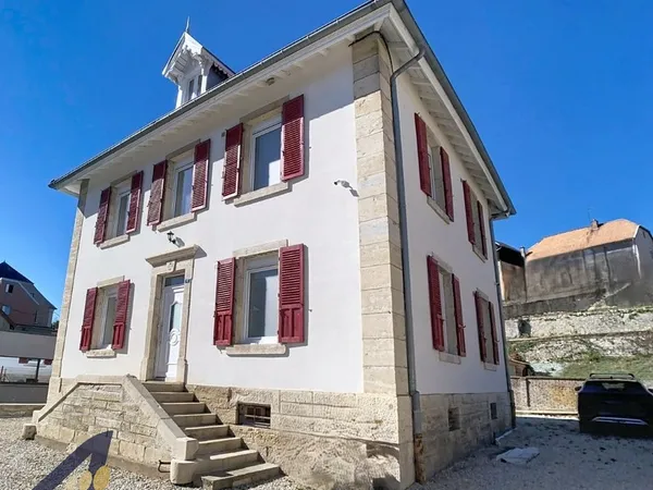 Appartement 7 pièces 157 m²