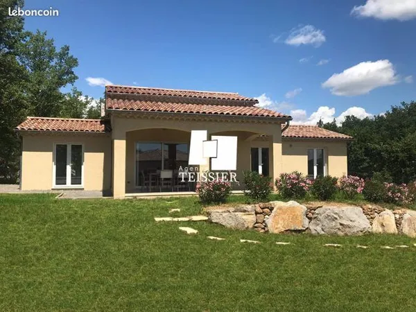 Villa 4 pièces 84 m²
