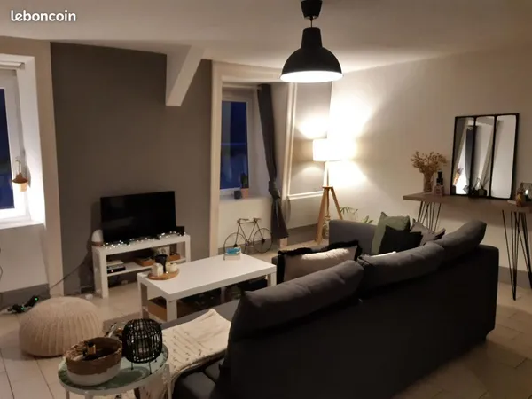 Appartement 1 chambre - 40m2 - Centre ville LOUDEAC