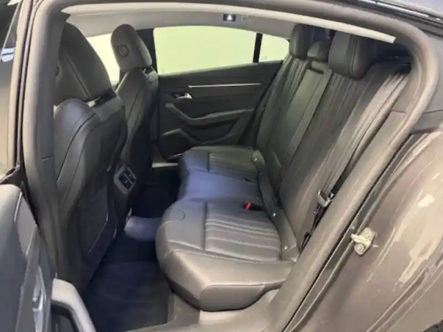 Peugeot 508 hybrid 225 e-eat8 — photo 20