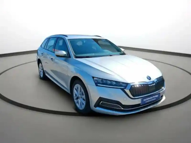 Skoda Octavia combi 2.0 tdi 150ch business dsg7 — photo 8