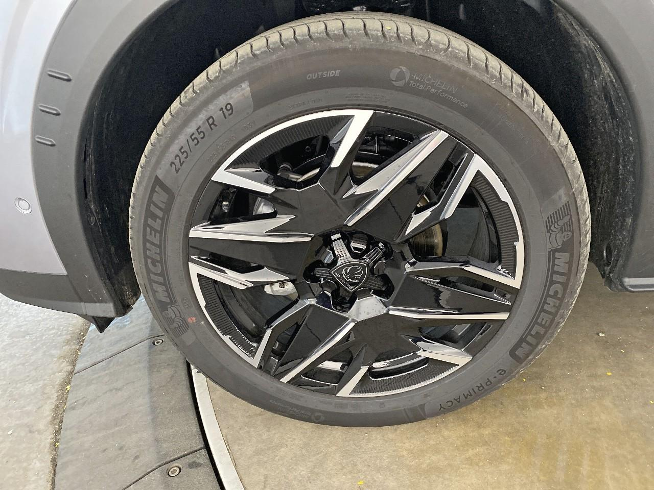 Peugeot 3008 hybrid 145 e-dcs6 gt — photo 11
