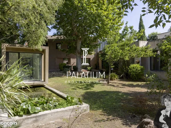 Propriété 7 pièces 172 m²
