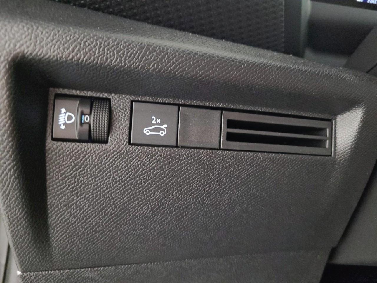 Citroën C4 X hybride 145 ch e-dcs6 plus — photo 23