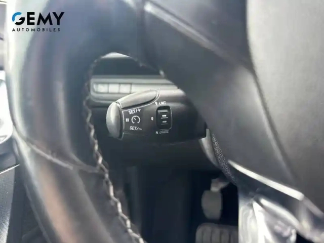 Peugeot 2008 bluehdi 100ch s&amp;s bvm5 — photo 14