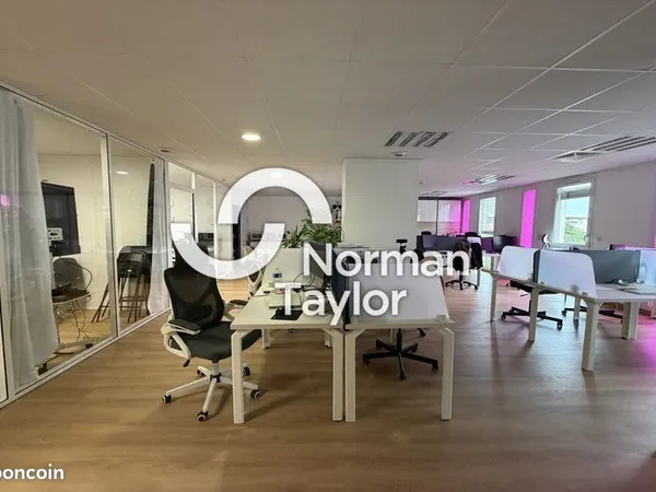 Bureaux 118 m²