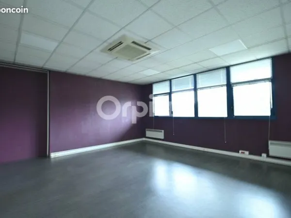 Bureau 214 m²