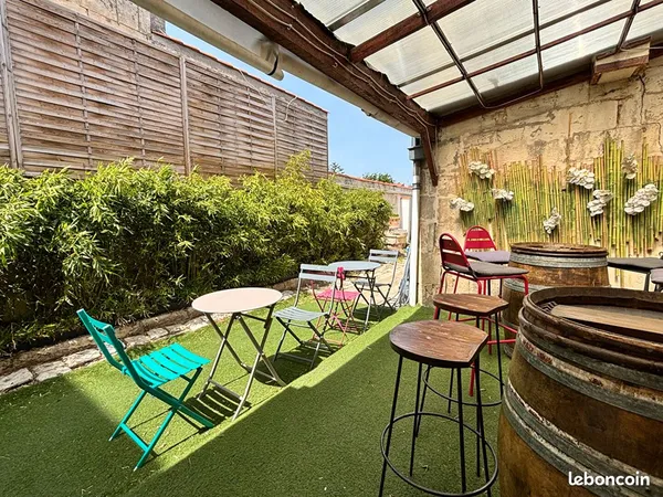 Fond de commerce 120 m² ROCHEFORT