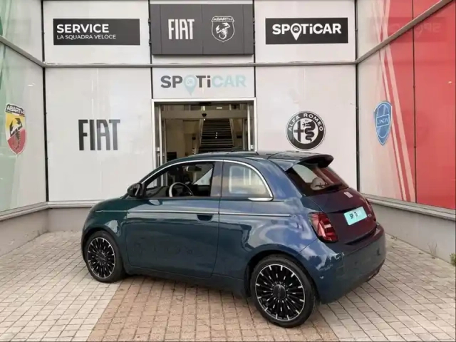 Fiat 500 e 118ch la prima my23 — photo 6