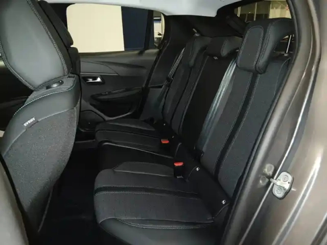 Peugeot 208 puretech 100 s&amp;s bvm6 — photo 12