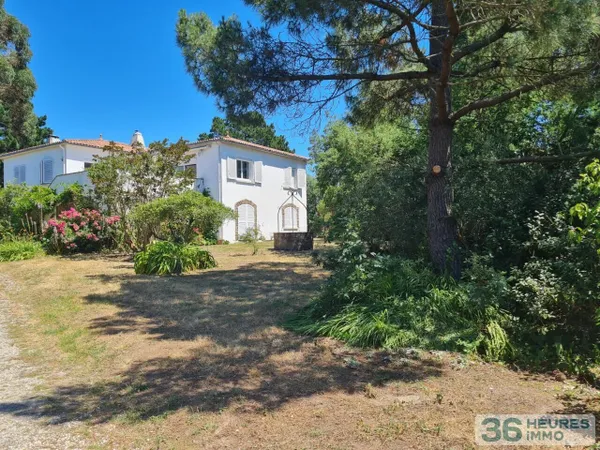 Maison 8 pièces 223 m²