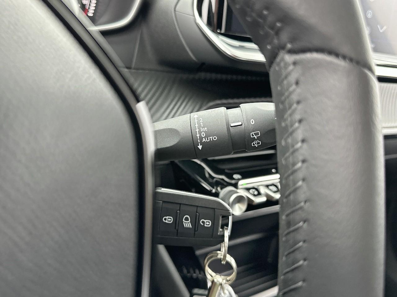 Peugeot 2008 100 s&s bvm6 style — photo 20