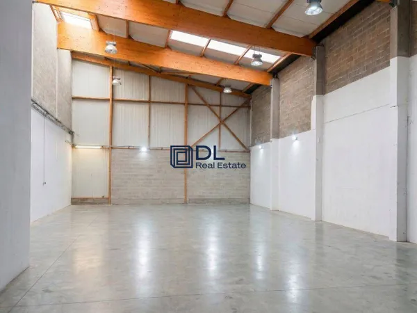 Entrepôt 500 m²