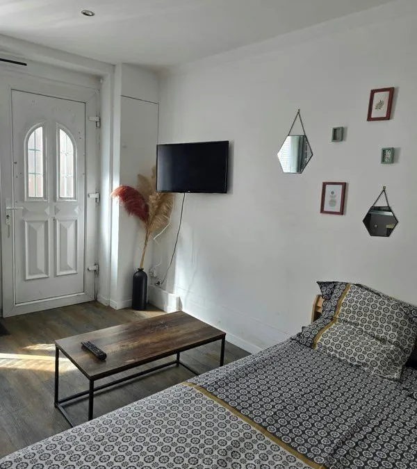 Photo 1