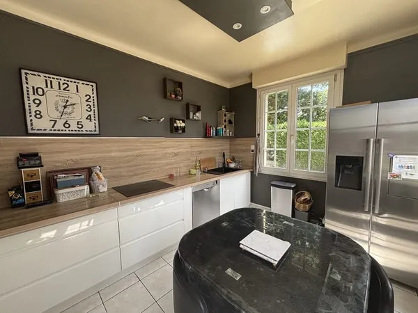 A VENDRE SOQUET IMMOBILIER DINAN - Maison rénovée 130 m² Centre bourg LANVALLAY