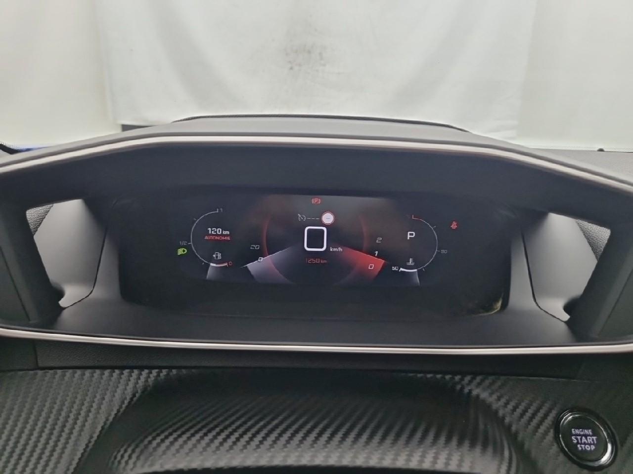 Peugeot 2008 puretech 130 s&s eat8 allure pack — photo 32