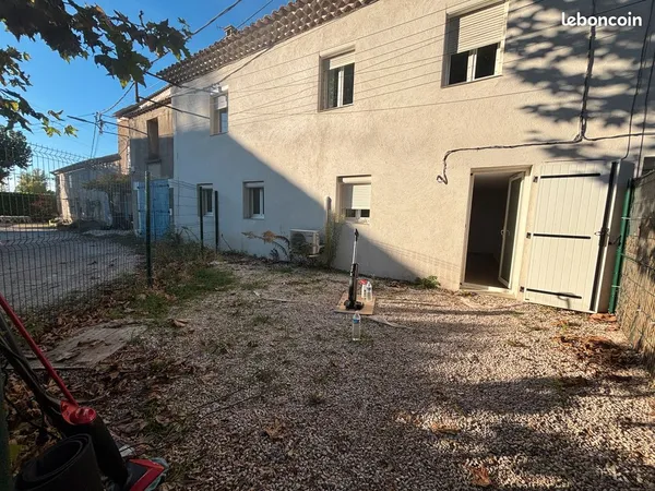 Appartement T4 en duplex de 100m2 en RDC à Gardanne