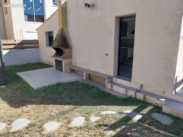 Petite maisonnette à louer