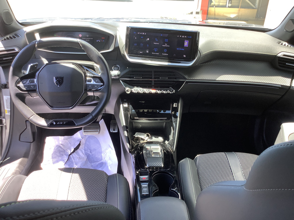 Peugeot 2008 — photo 13