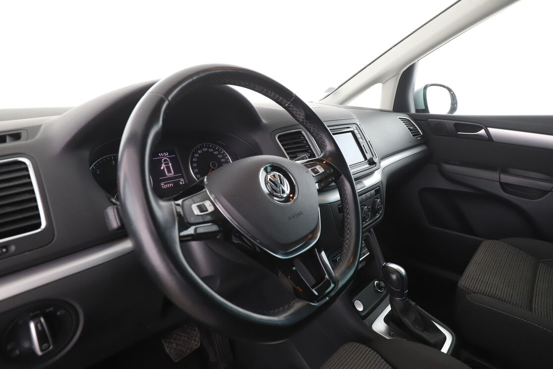 Volkswagen Sharan 2.0 TDI BlueMotion Tech Confortline DSG6 — photo 10