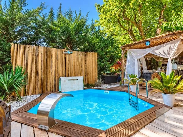 VISAN, maison de 205 m2, 7 chambres