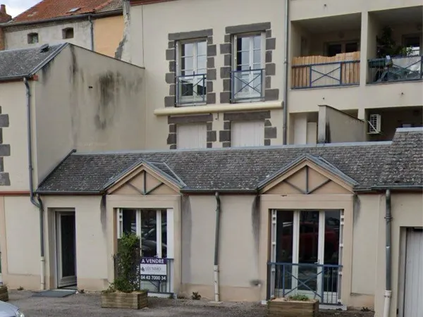 Local professionnel / commercial de 115 m² - Cusset (03300)