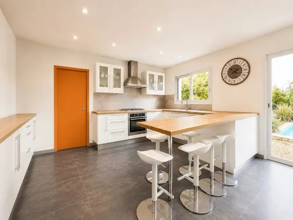 Maison 8 pièces 197 m²