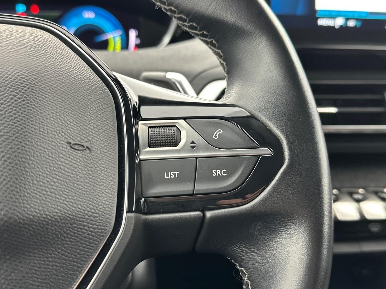 Peugeot 3008 hybrid 225 e-eat8 allure pack — photo 19