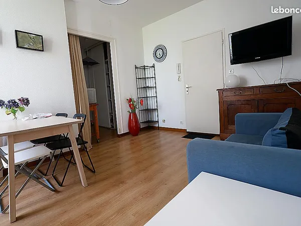 Appartement lumineux et calme centre Vannes 33 m2
