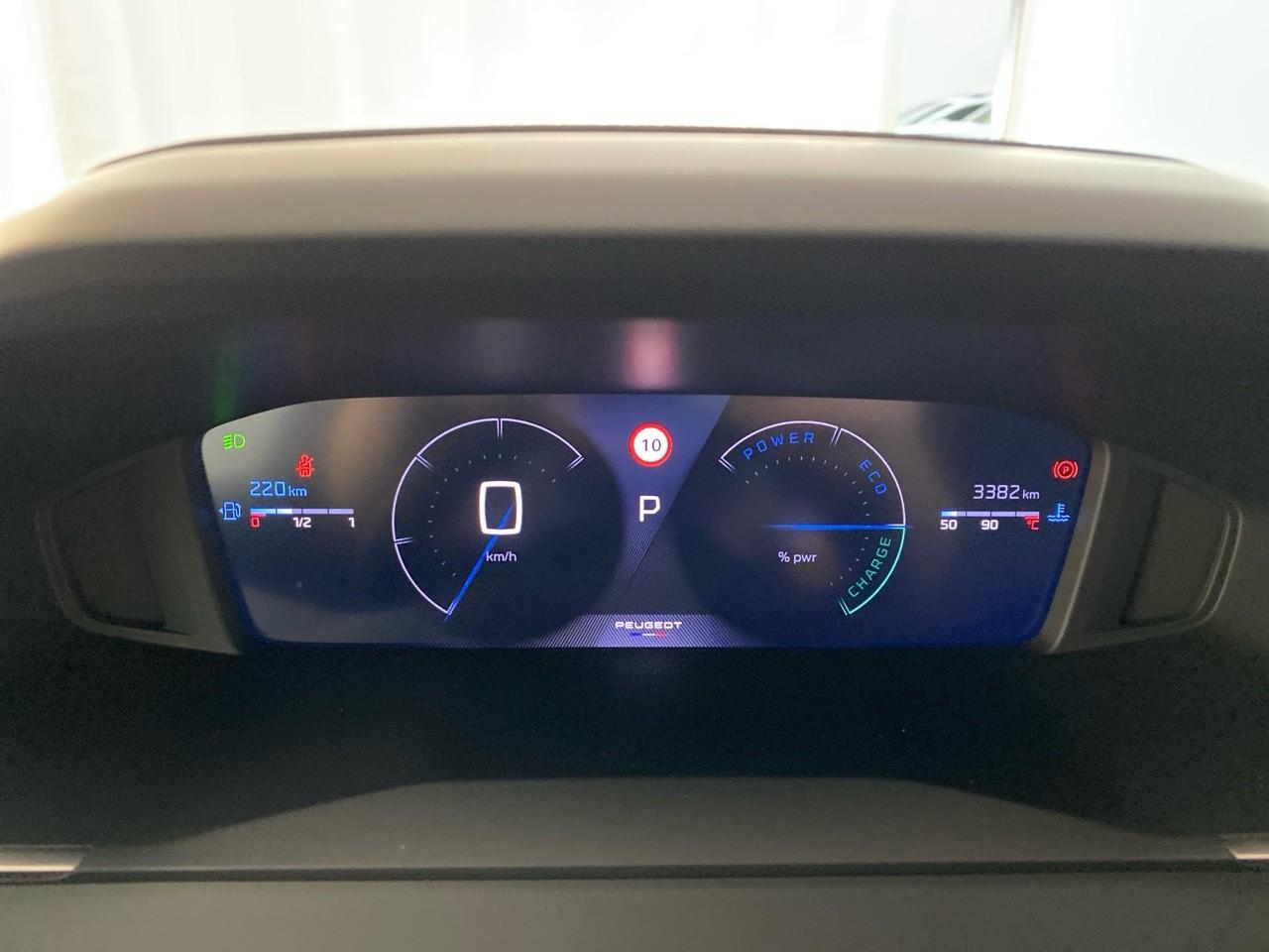 Peugeot 2008 hybrid 145 ch e-dcs6 allure — photo 13
