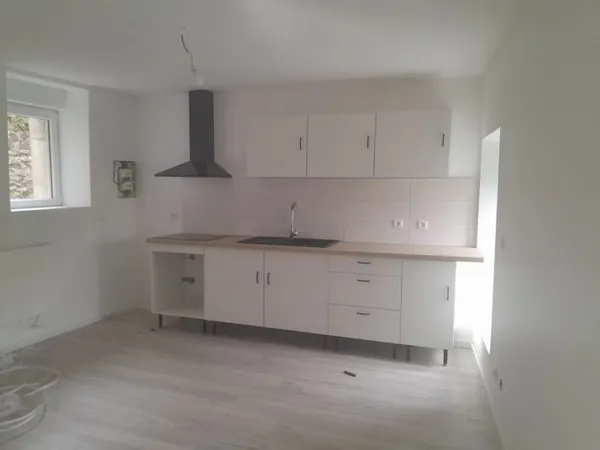 Maison de 64m2 à louer sur Moulin-Mage