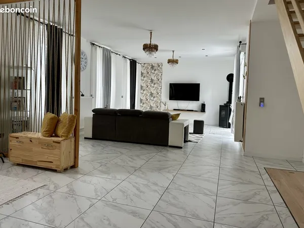 Maison 6 pièces 180 m²