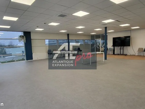 Bureaux 179 m² MALVILLE