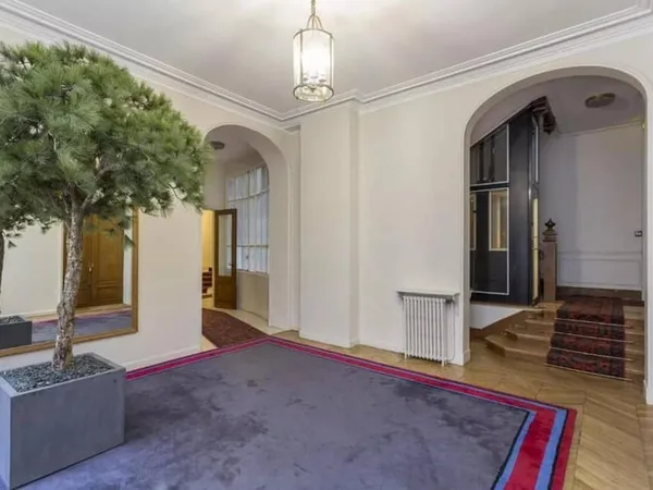 Location Bureau PARIS 75116