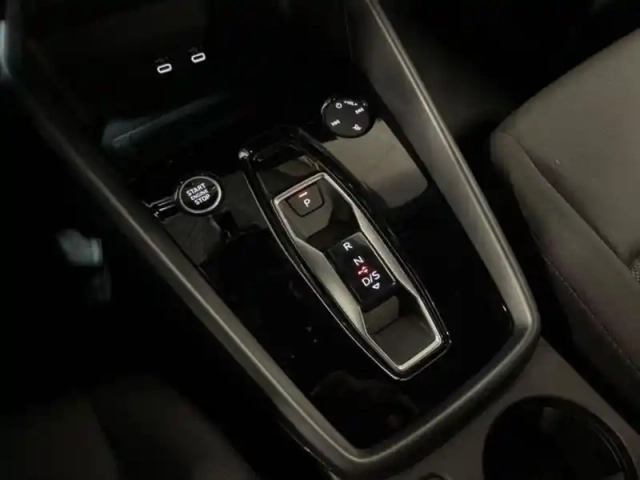 Audi A3 tfsi e hybride rechargeable 204 s tronic 6 design — photo 19