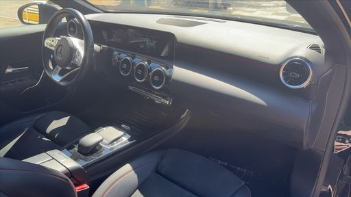 Mercedes Classe A 200 d 150 8G-Tronic - AMG Line – 2019 – 101356 km – Diesel – Boîte Automatique — photo 21