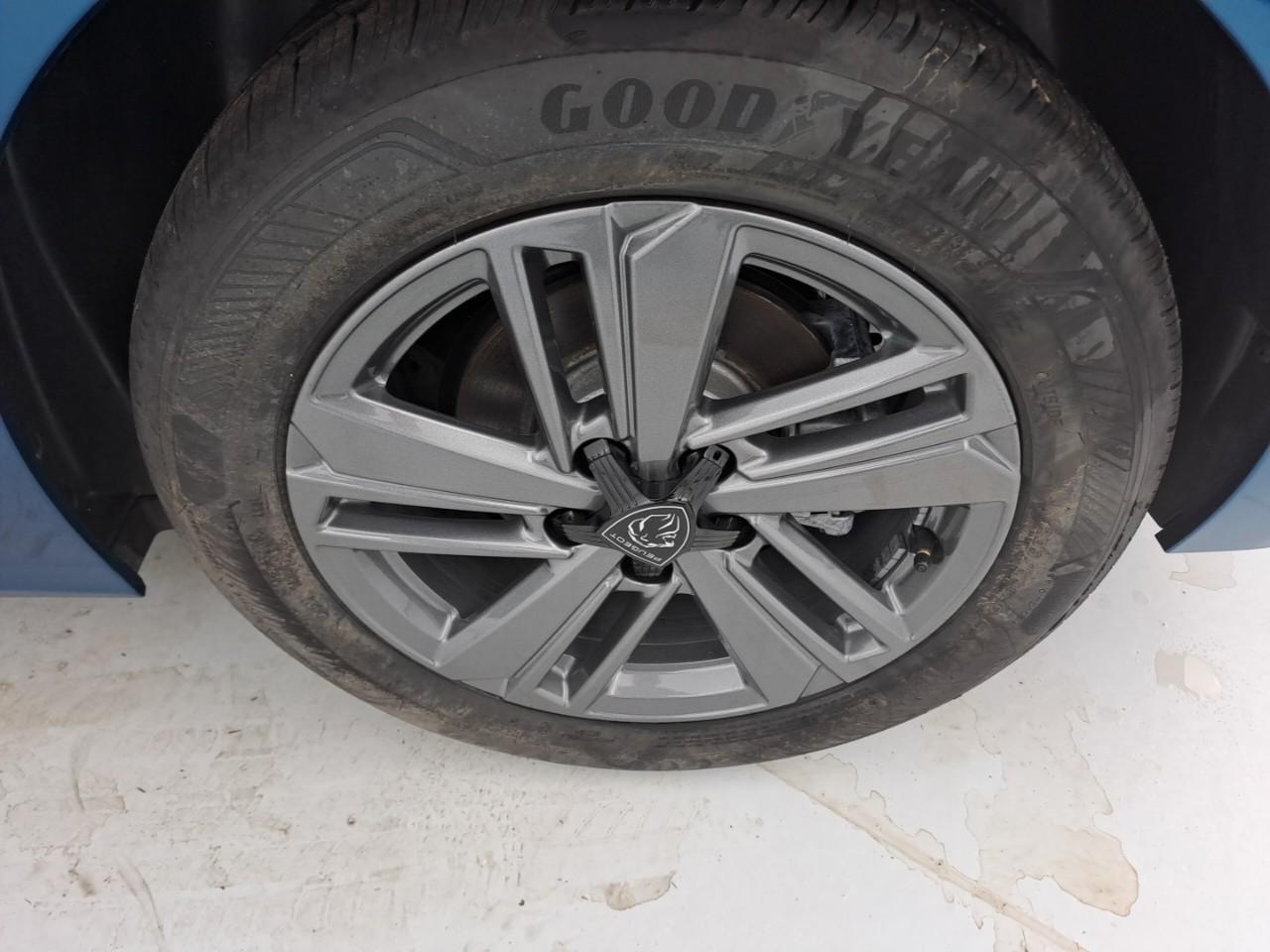 Peugeot 308 hybrid 136 e-dcs6 style — photo 25
