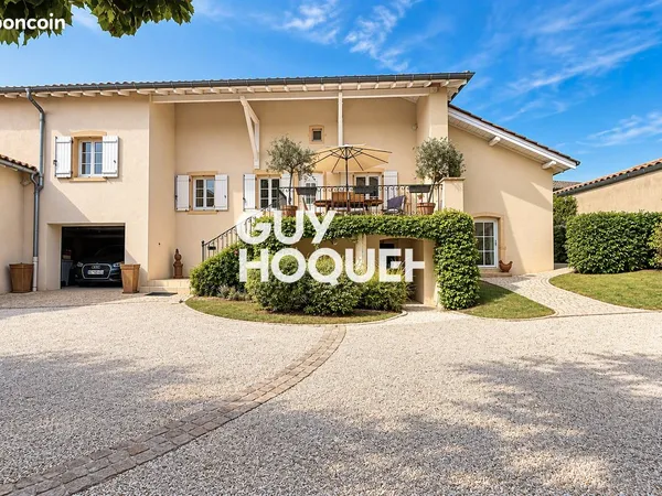 Maison 10 pièces 170 m²