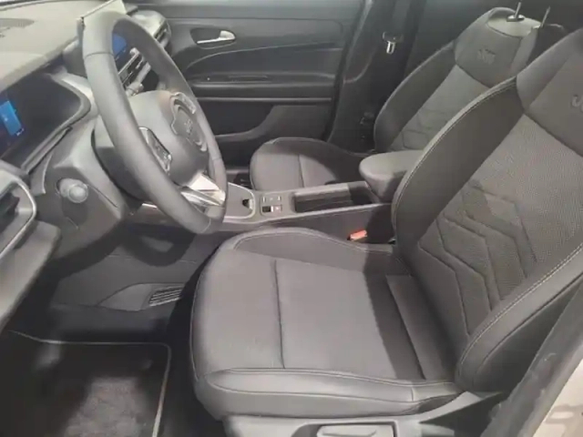Jeep Avenger electrique 156ch 115kw altitude — photo 9