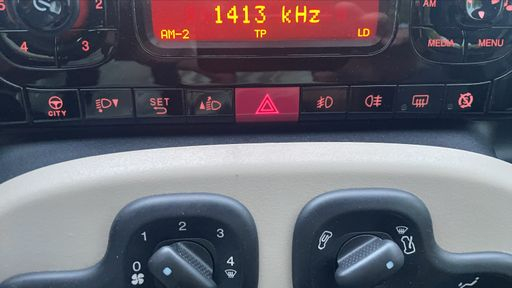 Fiat Panda 1.3 Multijet 75 - Rock – 2014 – 144164 km – Diesel – Boîte Manuelle — photo 13